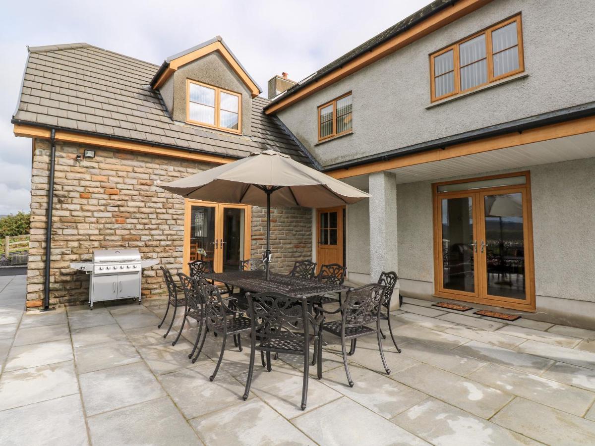 Grooms Quarters At Pant Y Gaseg Farm Ammanford Exterior photo